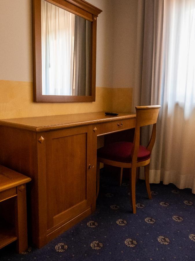 Hotel Ristorante Centrale Rovere Veronese Εξωτερικό φωτογραφία