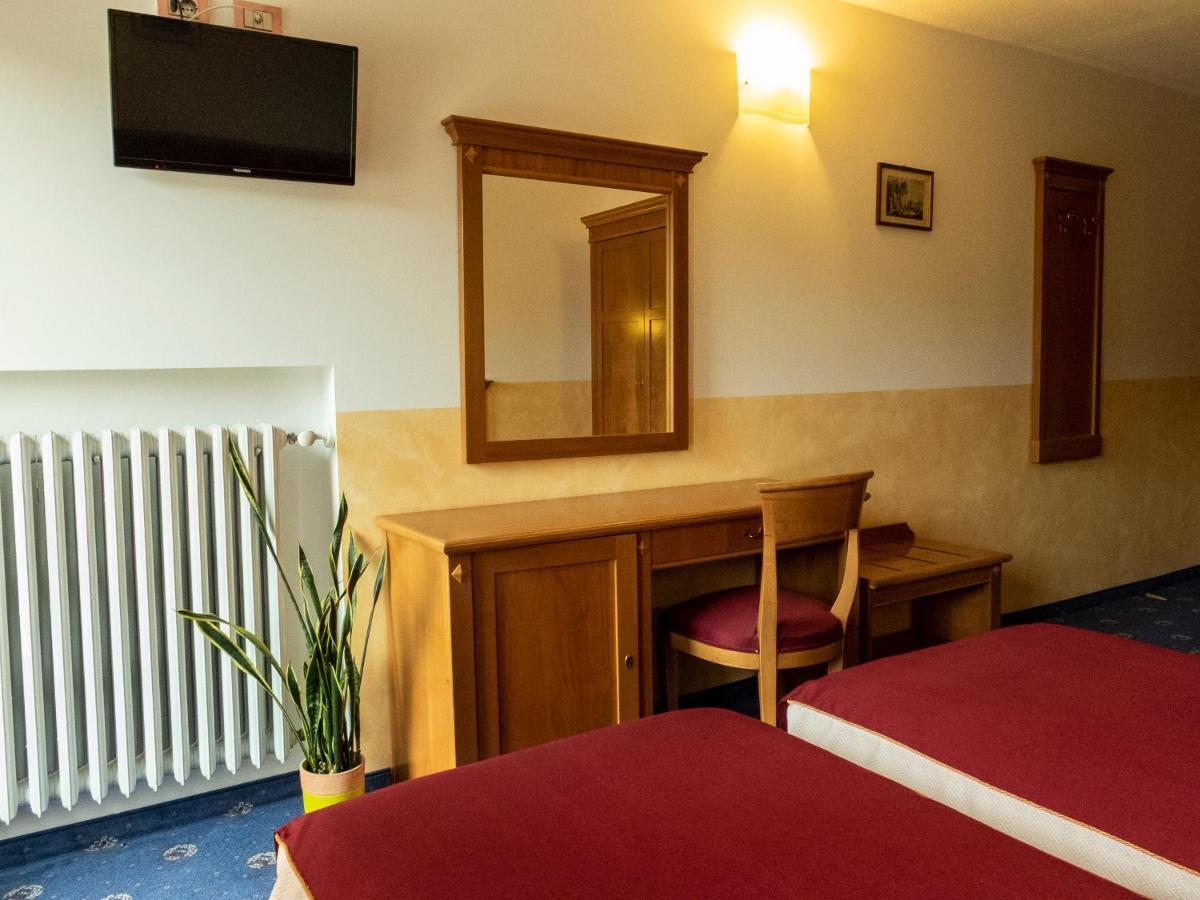 Hotel Ristorante Centrale Rovere Veronese Εξωτερικό φωτογραφία